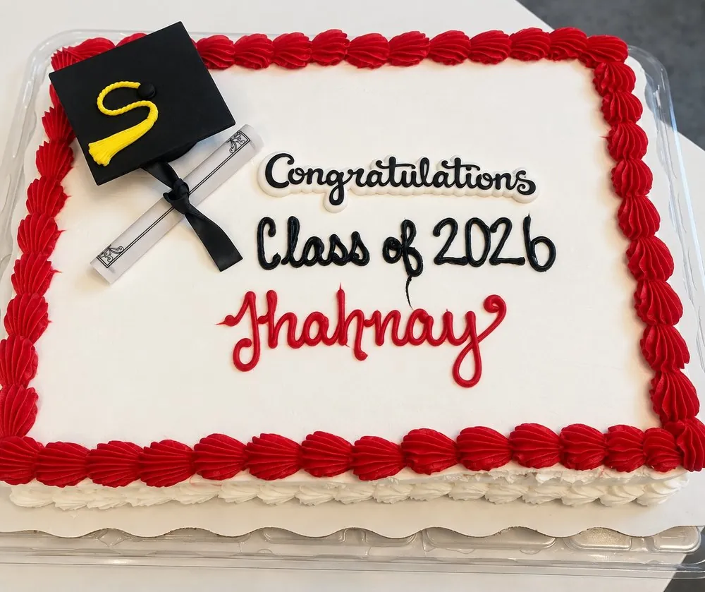 Class of 2026 graduation cake